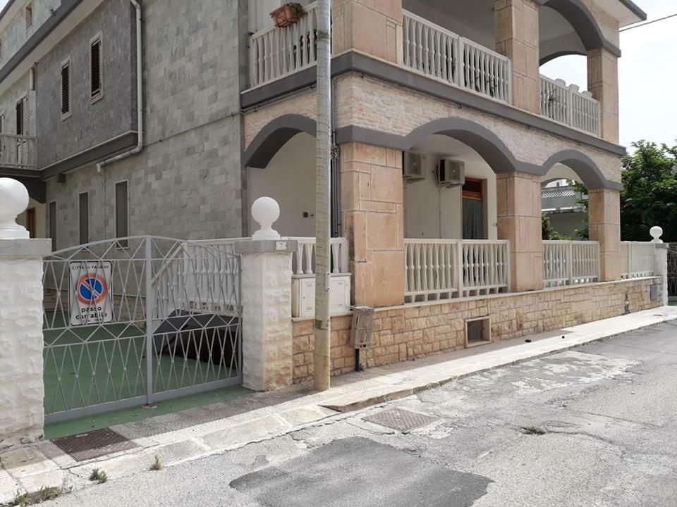 Appartamento Acquamarina Torre Canne Exterior photo
